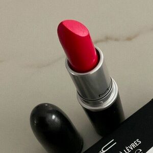 MAC Cosmetics: Matte Lipstick in Damn Glamorous: Limited Edition & New!
